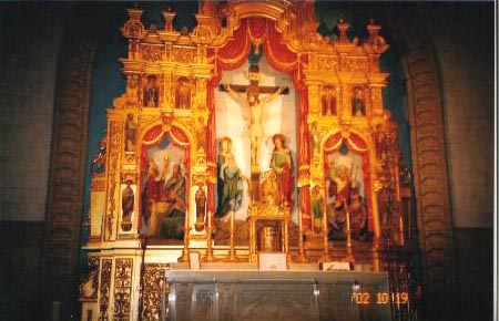 Photo of High Altar before Mass